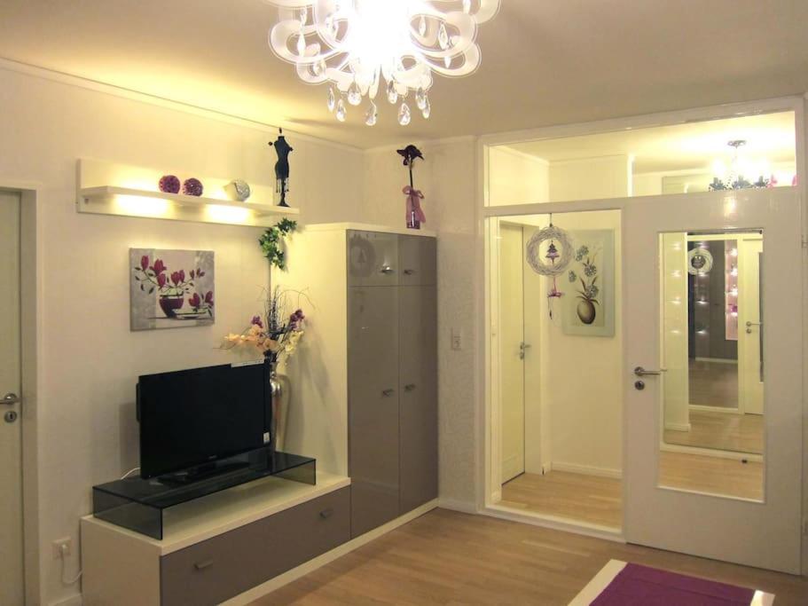 Modernes 1 Zimmer Luxusappartement Kleiner Roland Mit Parkplatz Und Balkon In Bremen Naehe Zentrum Exterior photo